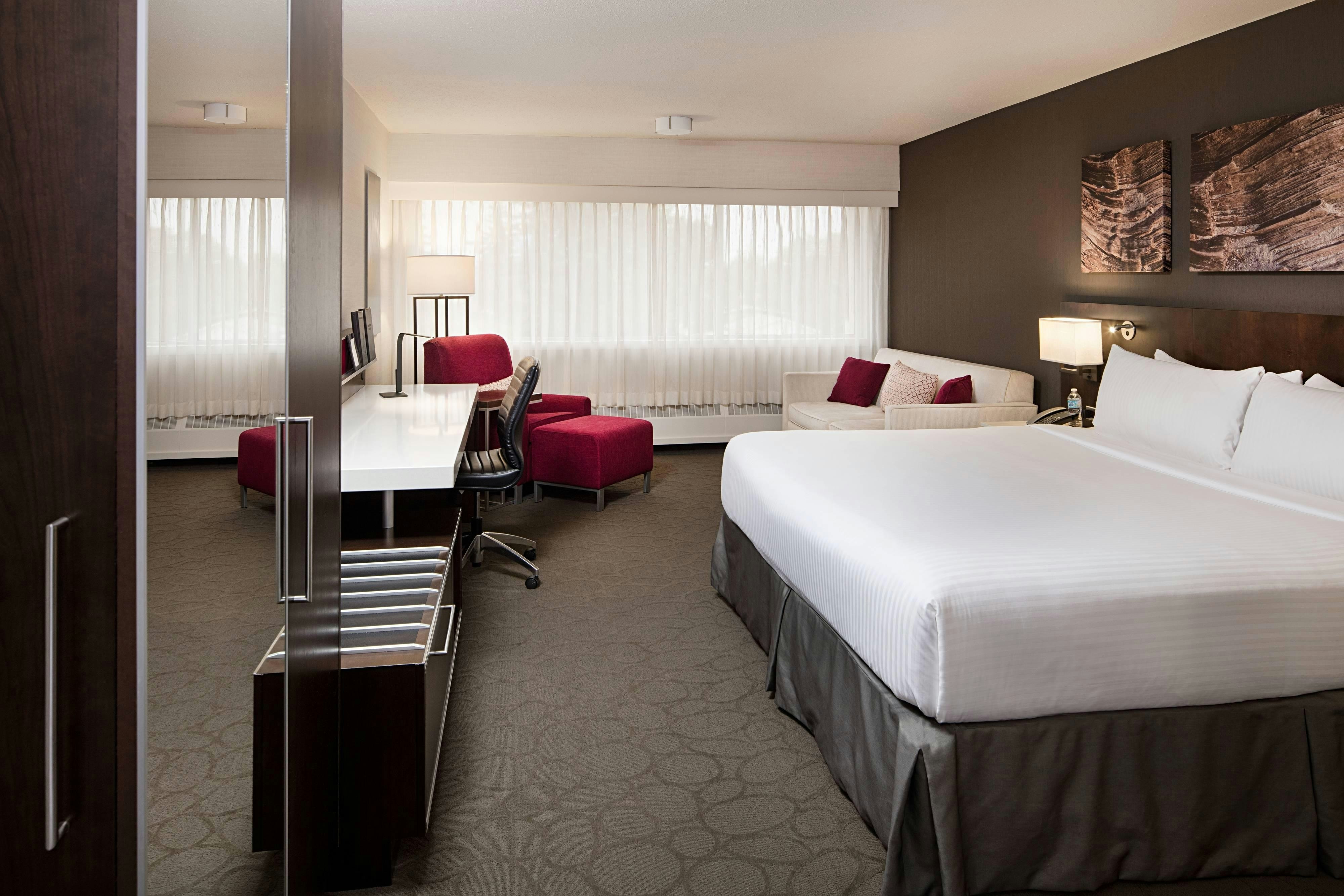 Delta Hotels By Marriott Calgary South 4/26