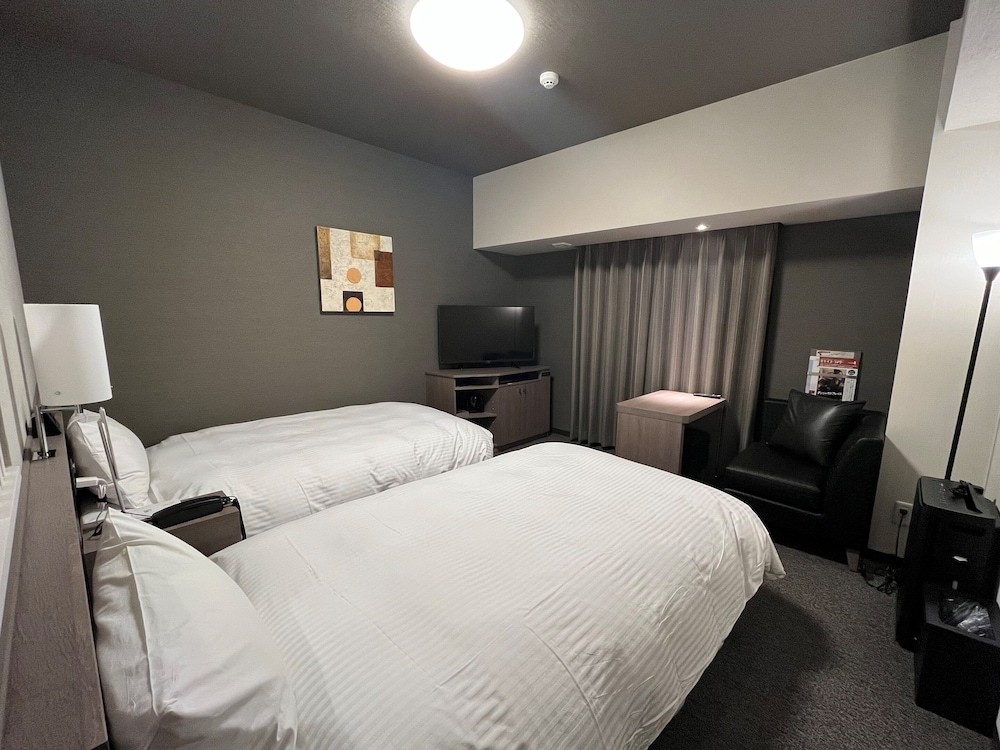 Hotel Route-Inn Nagahama Inter 20/45