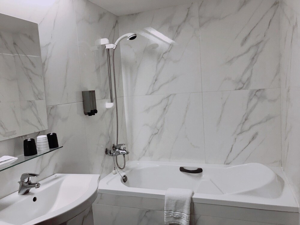 Hub Hotel Tucheng 21/59