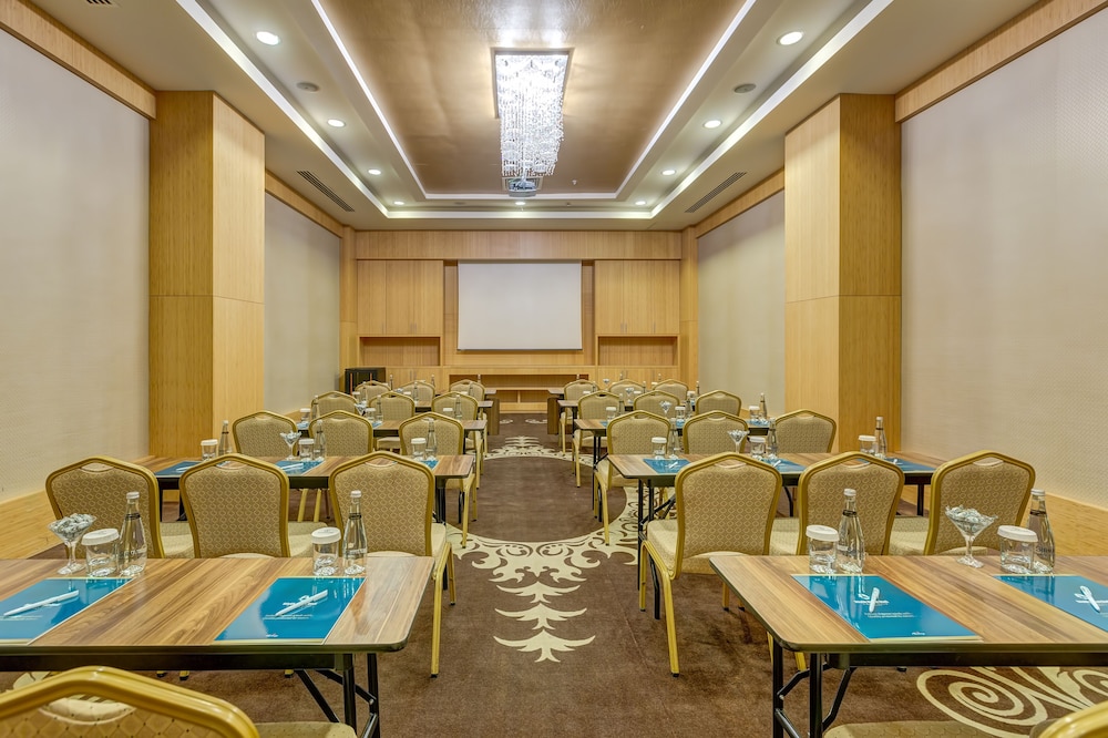 Buyuk Abant Hotel 36/50