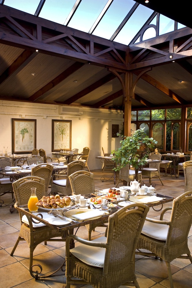 Hunter S Country House 29/33