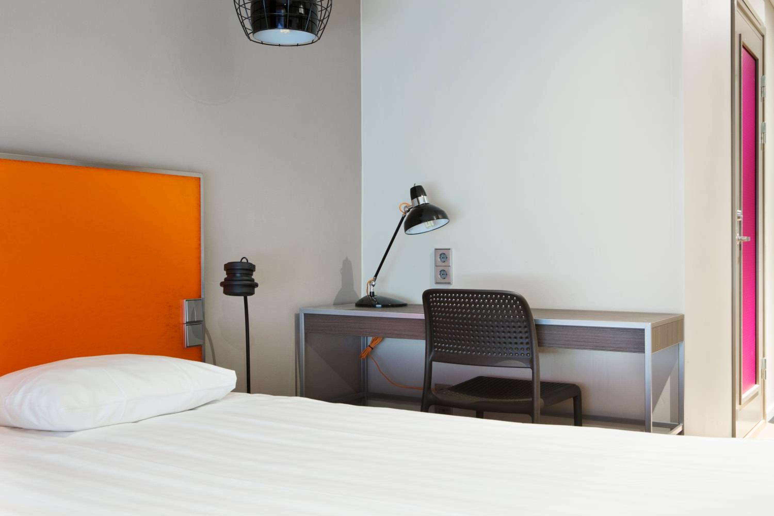 Compact, Double Bed, No Window