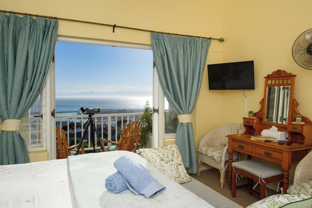 Albatross Guest House 19/68