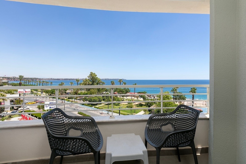 REO Hotel & Spa 52/69