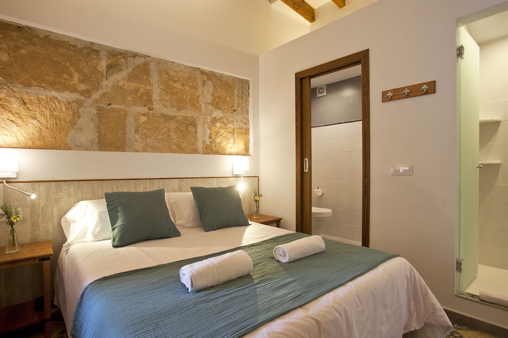 CASAL DE PETRA ROOMS & POOL 16/50
