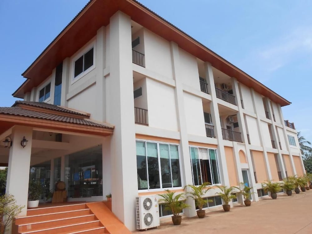 Phounsiri Hotel 2/30