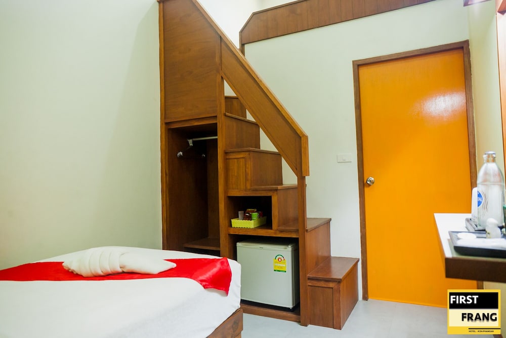 First & Frang Hotel 21/70