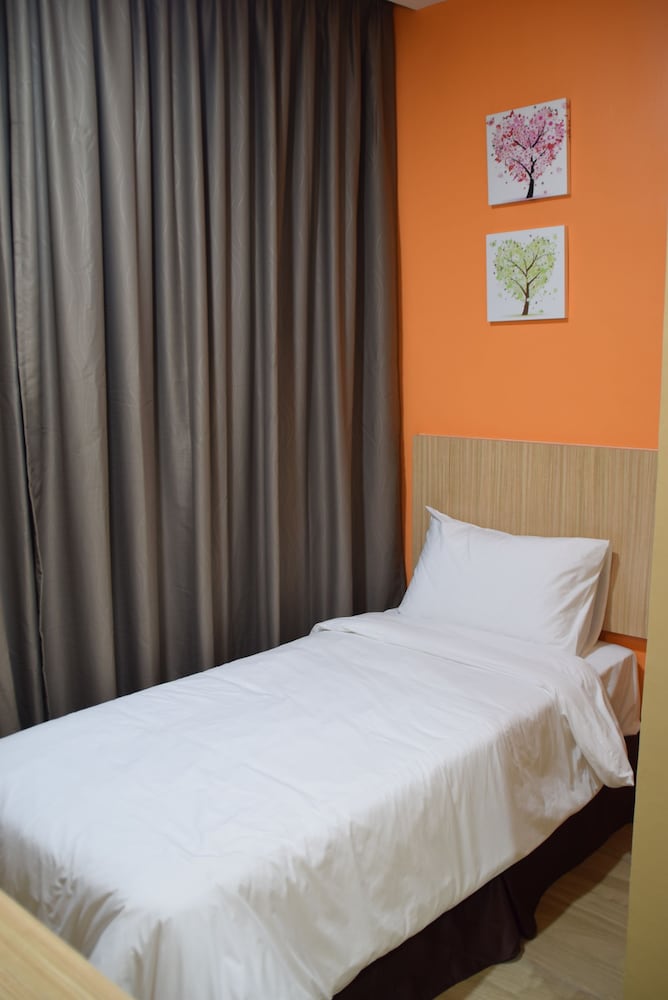 Asiago Hotel 12/50