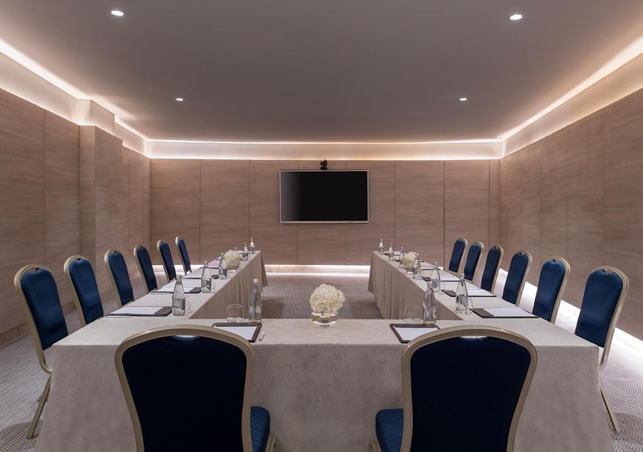 Ray Hotel Kuwait 54/63