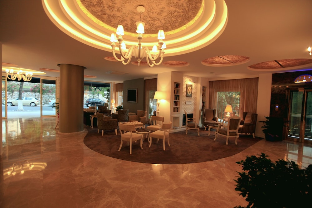 Yacht Classic Hotel - Boutique Class 74/88