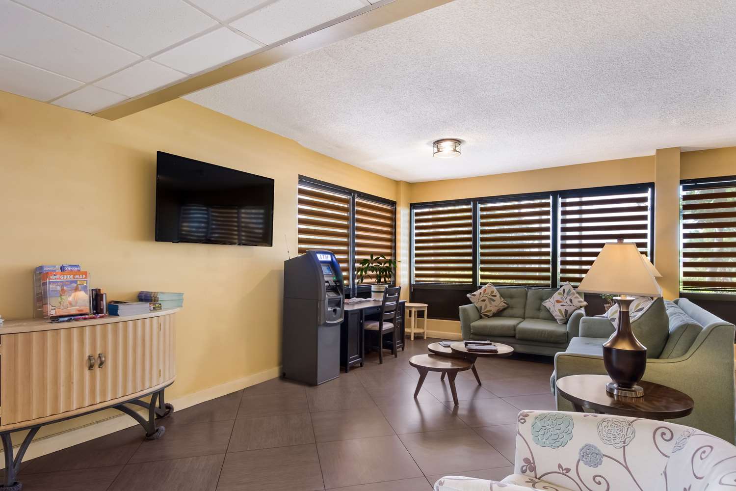 SureStay Hotel by Best Western St. Pete Clearwater Airport 33/43