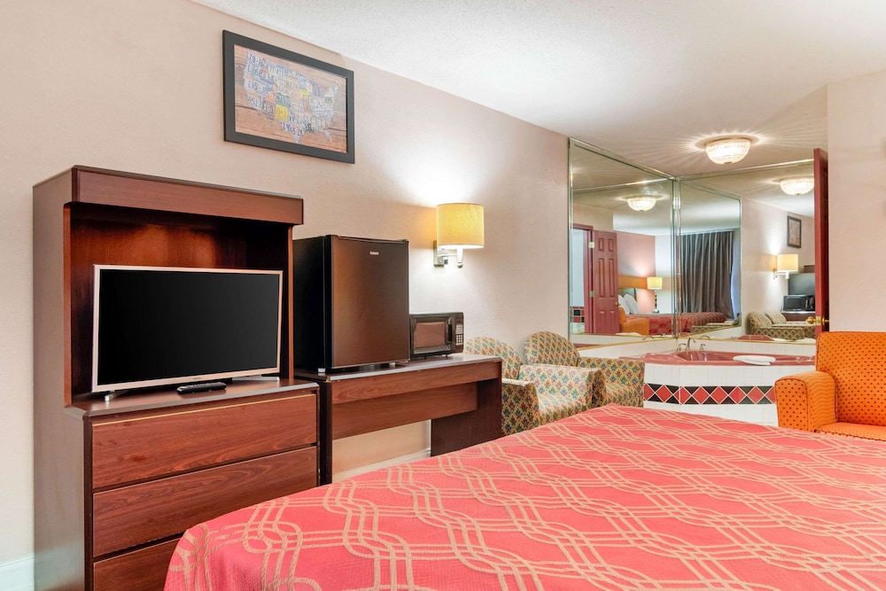 Econo Lodge Decatur - Atlanta East 14/24
