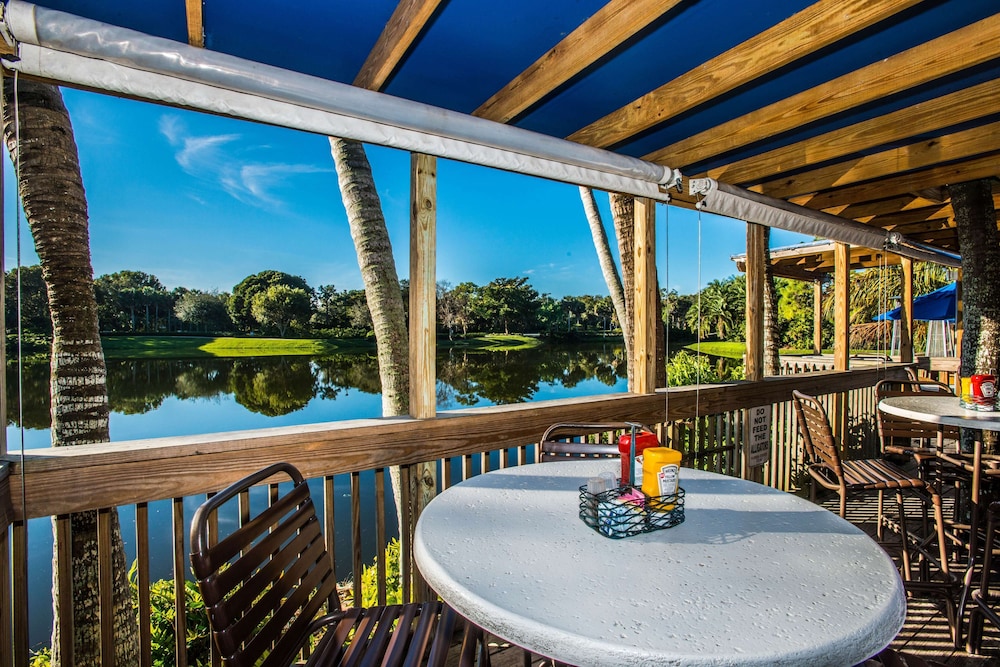 Trianon Bonita Bay Hotel 21/35