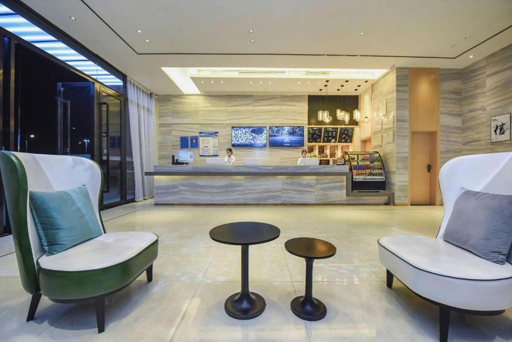 City Comfort Inn (Dongguan Gaobu Avenue) 39/54