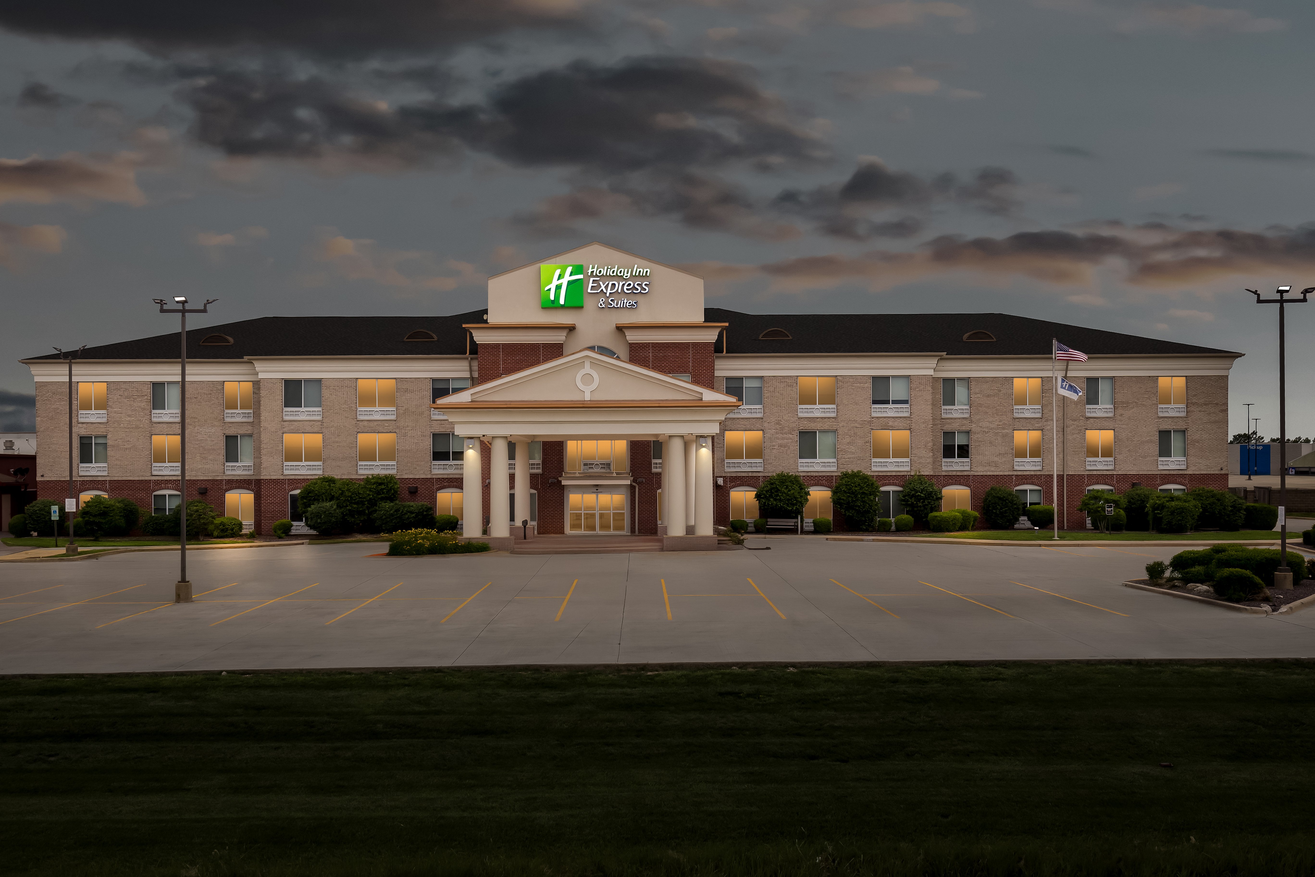 Holiday Inn Express Hotel And Suites Vandalia 4/78