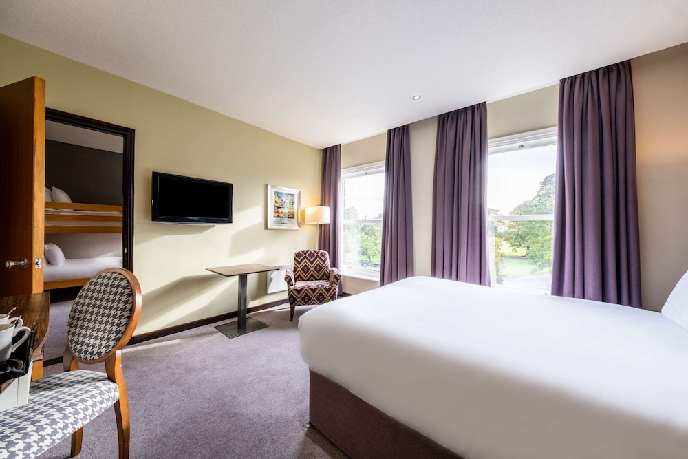 Cedar Court Hotel Harrogate 13/59