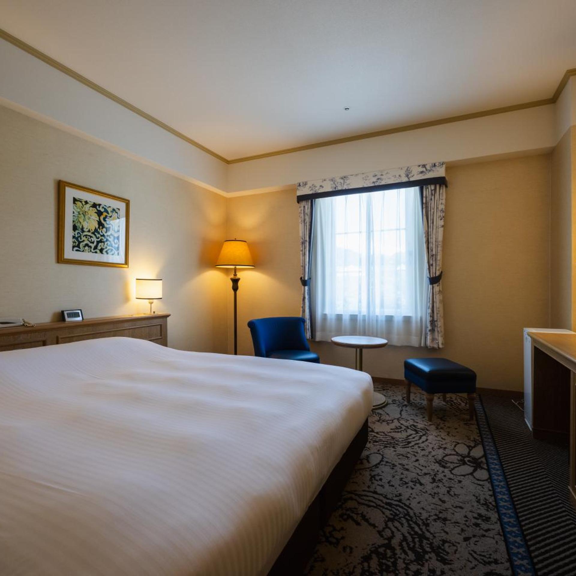 Room, Double Bed