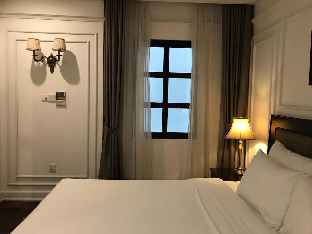 Hotel Du Monde 25/54
