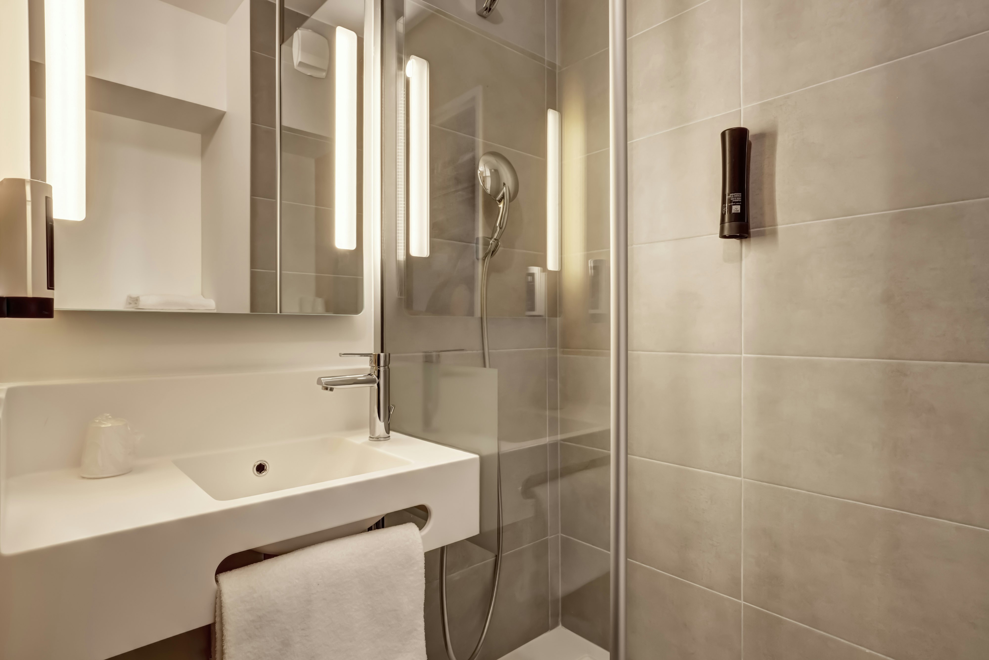 B&B Hotel Evian Publier 27/27