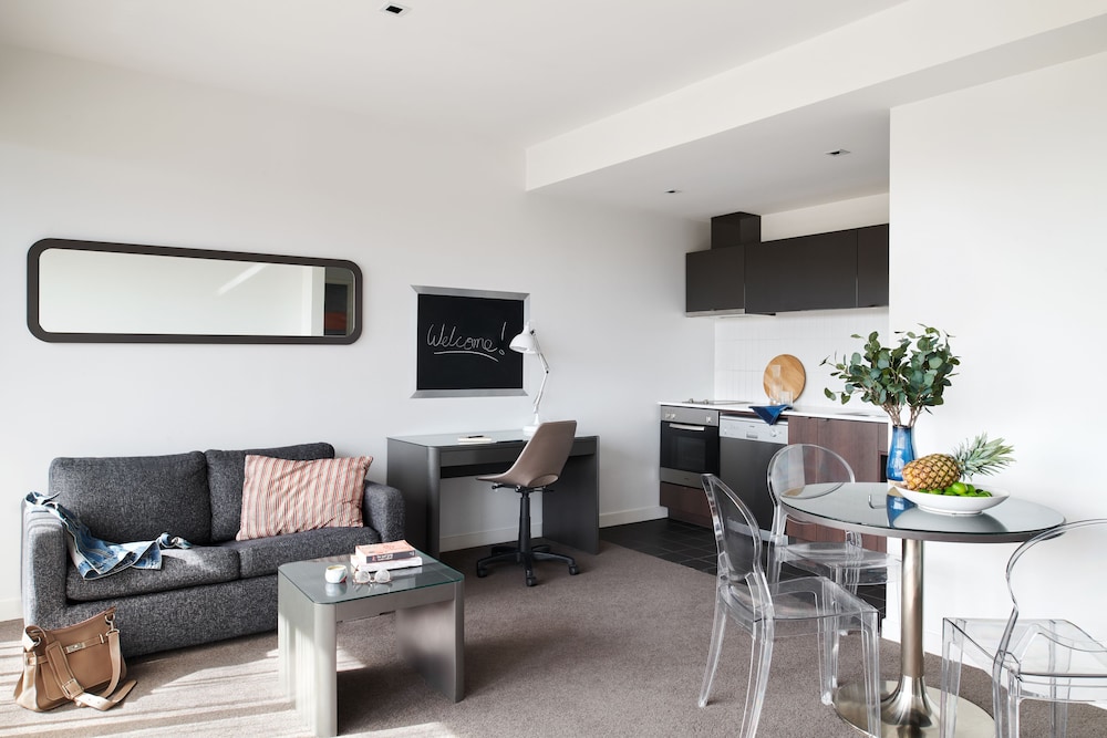 Dandenong Central Apartment Hotel (ex Punthill Dandenong) 26/35