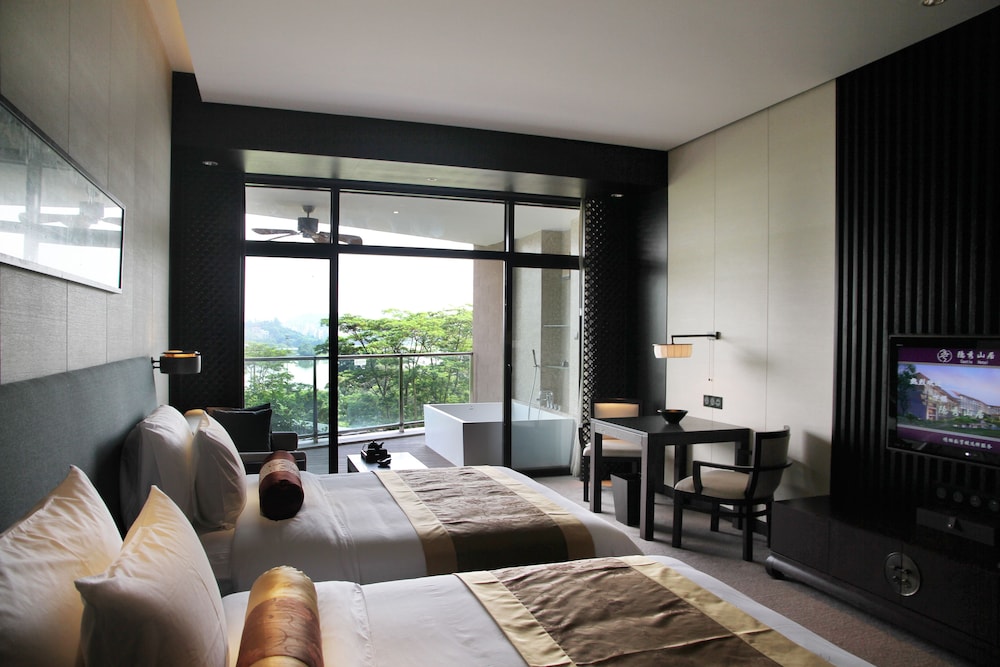 Shenzhen Castle Hotel 51/70