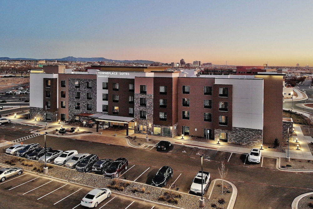 TownePlace Suites by Marriott Albuquerque Old Town 50/50