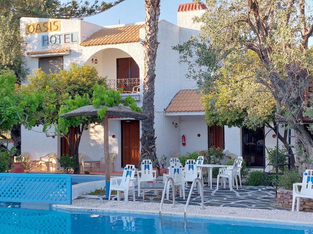 Oasis Hotel Bungalows 58/64