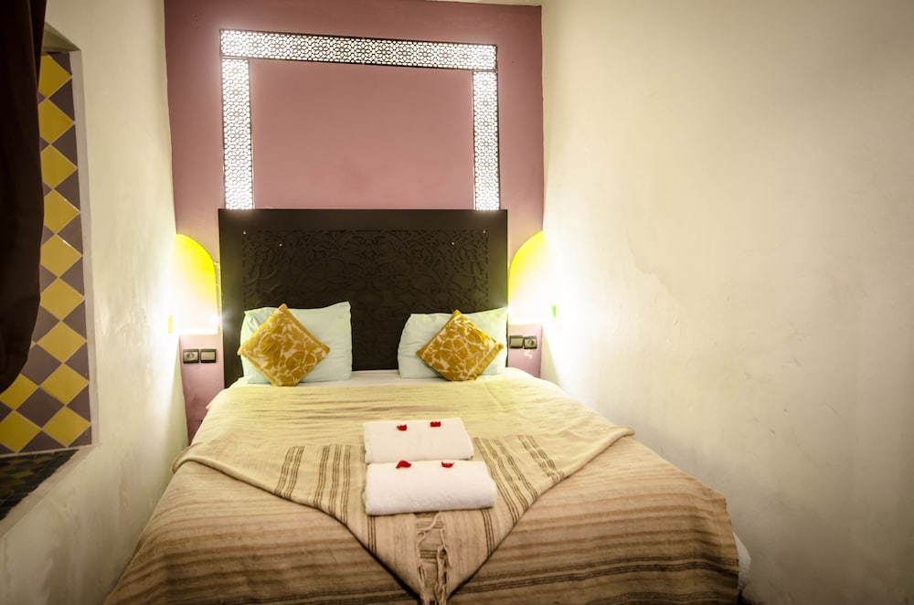 Riad Azalia 14/63