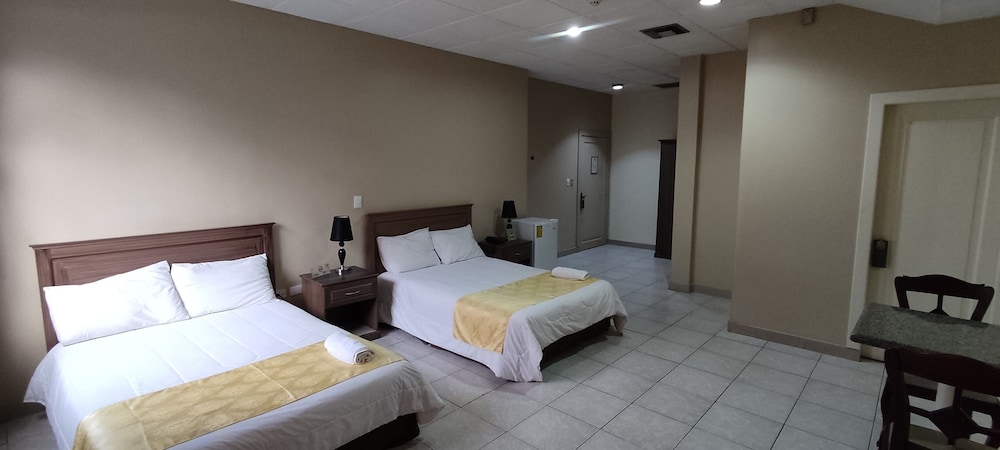 Las Penas Hotel 19/60