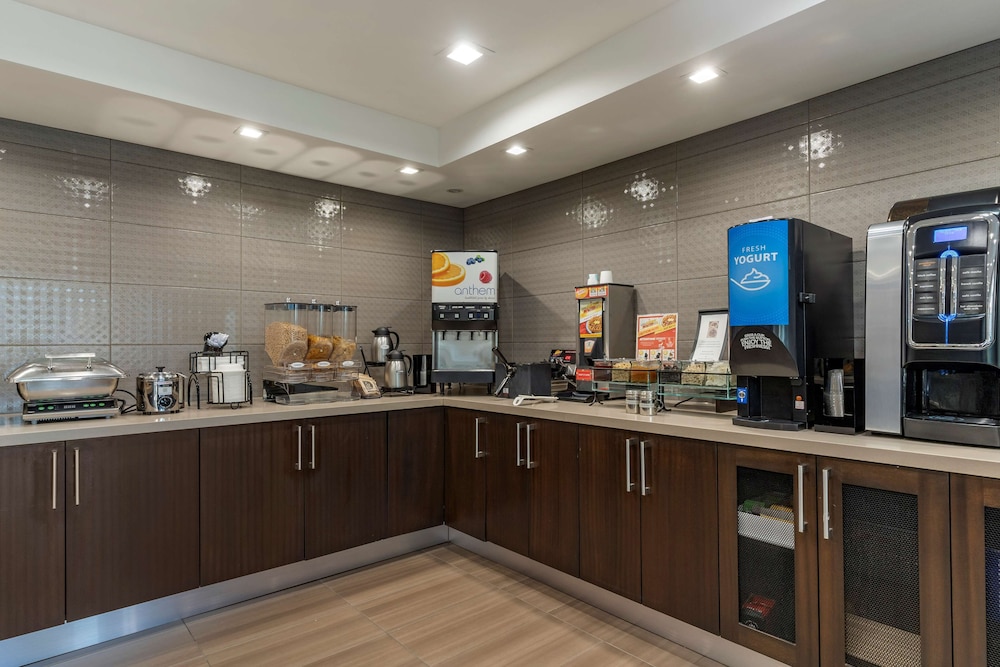 Best Western Silicon Valley Inn 28/35
