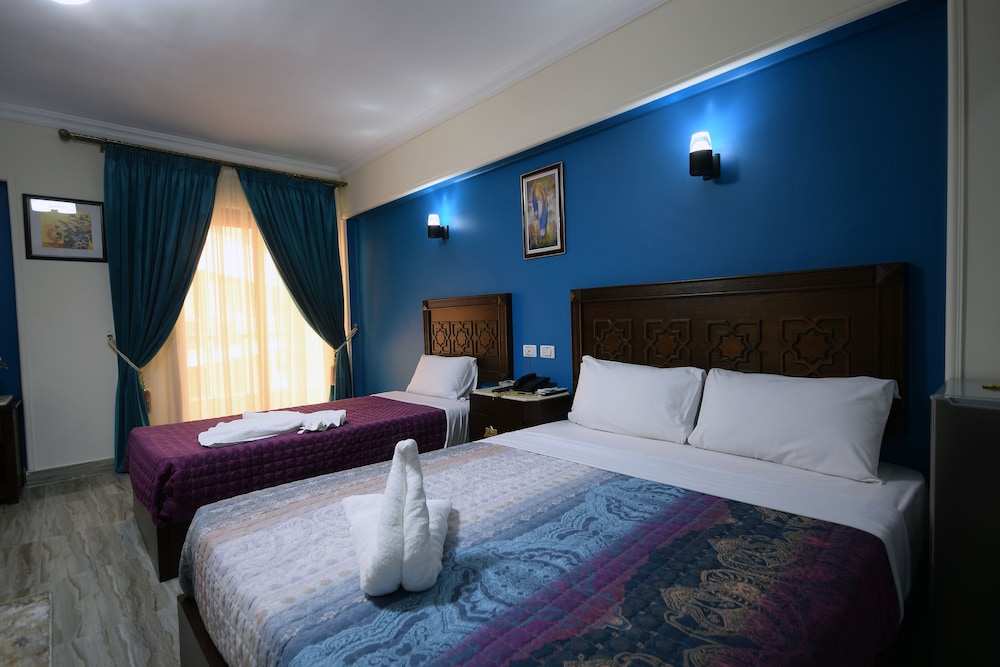 STANDARD, DOUBLE OR TWIN BED