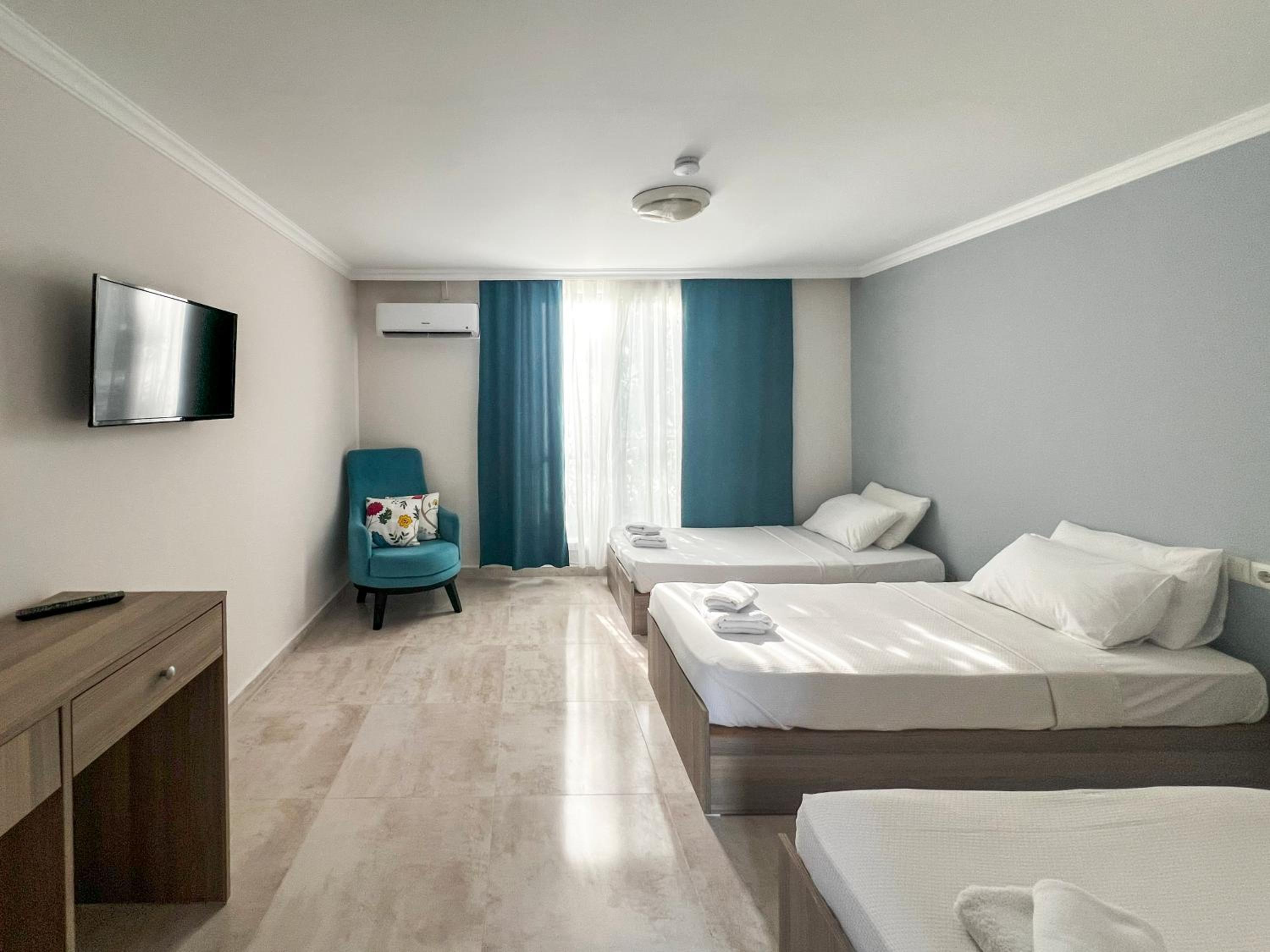 Woodline Hotel photo4