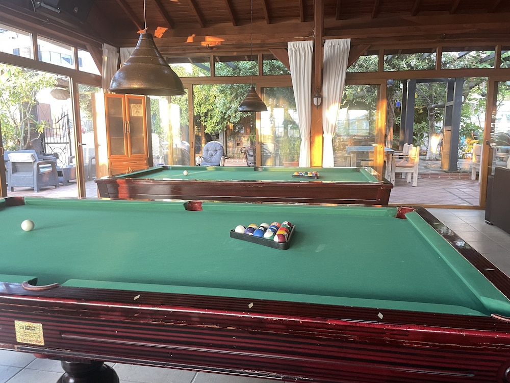 Mountain Valley Apart Hotel & Villas 25/50