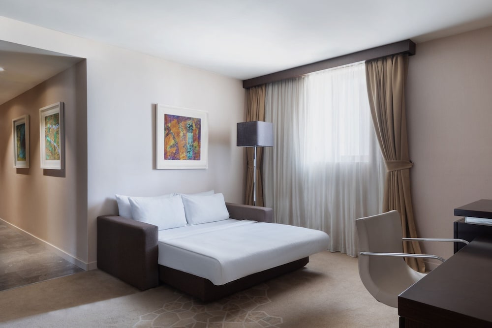 Executive, Double Bed, City View, Lounge Access