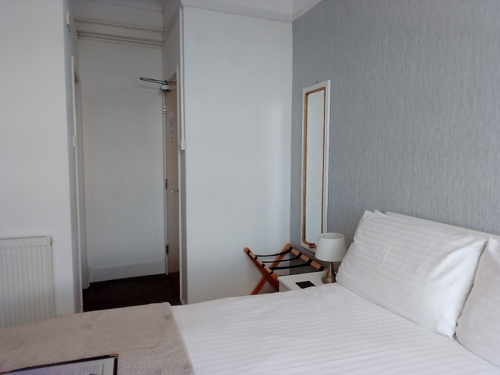 The Cavendale 17/50