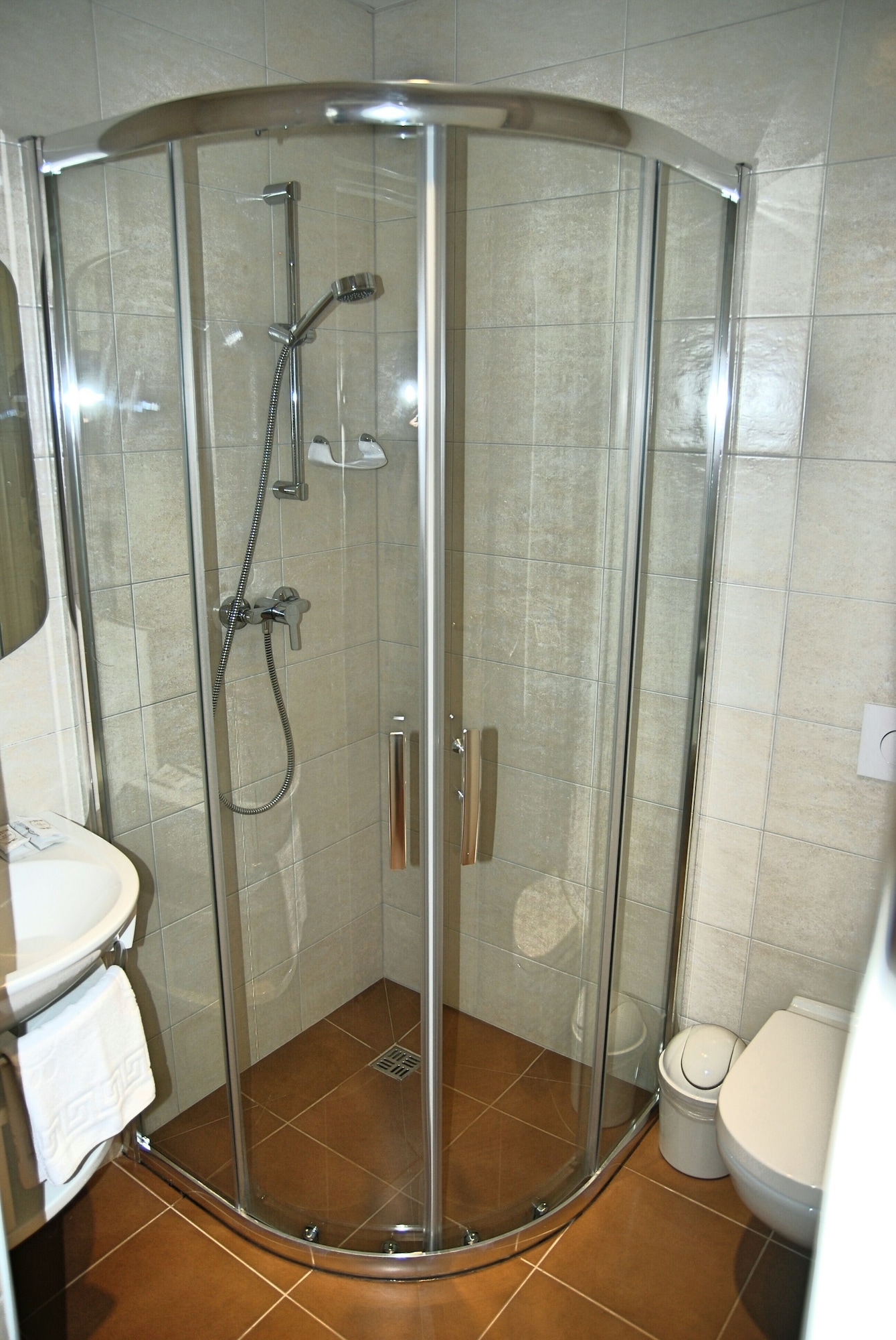 ROOM, DOUBLE BED