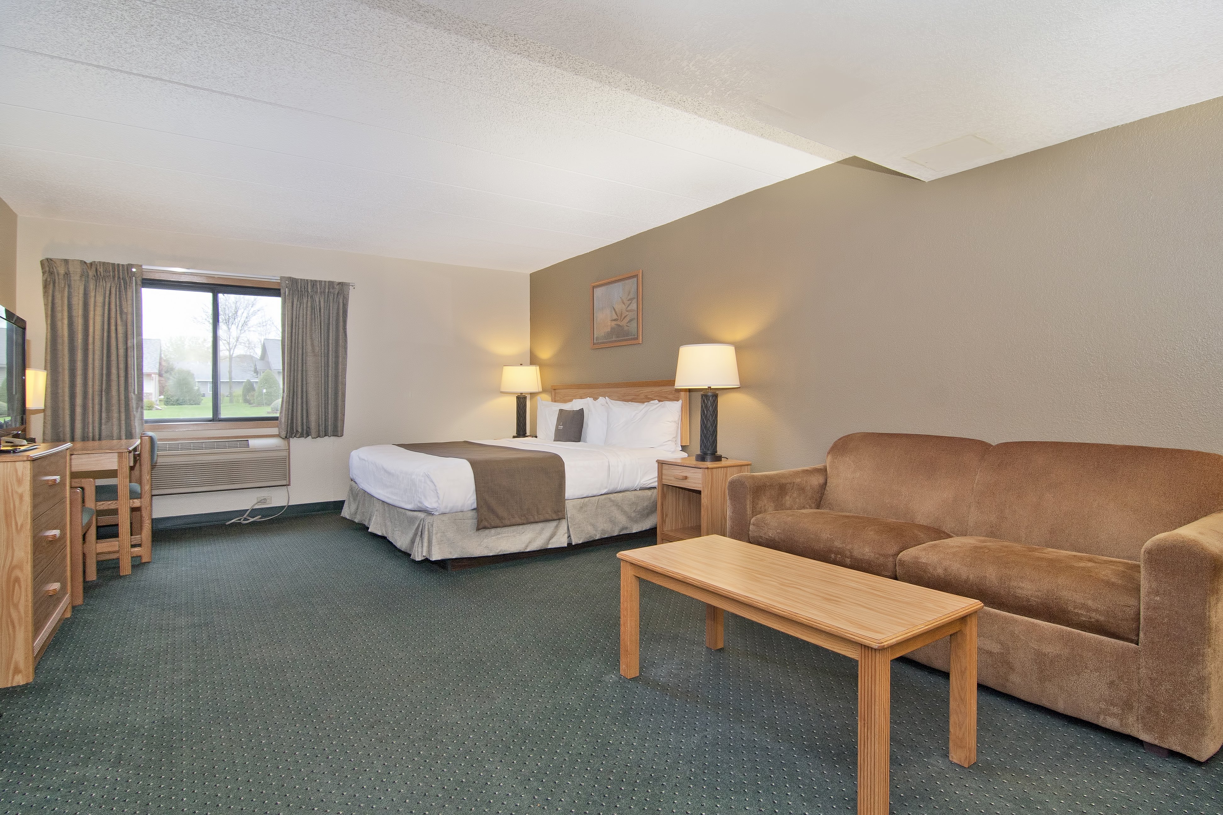 Boarders Inn Suites Faribault Mn 29/80