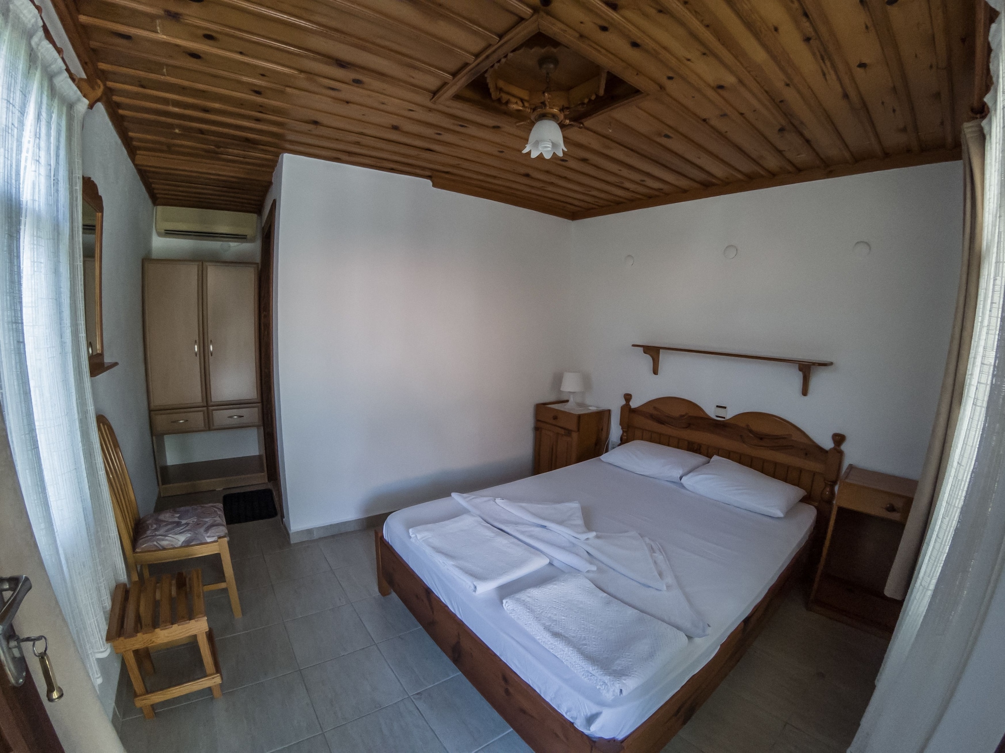 ECONOMY, DOUBLE BED