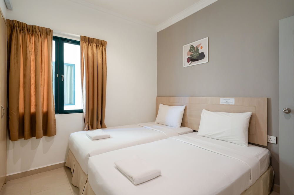 3 BEDROOMS, SUPERIOR, APARTMENT