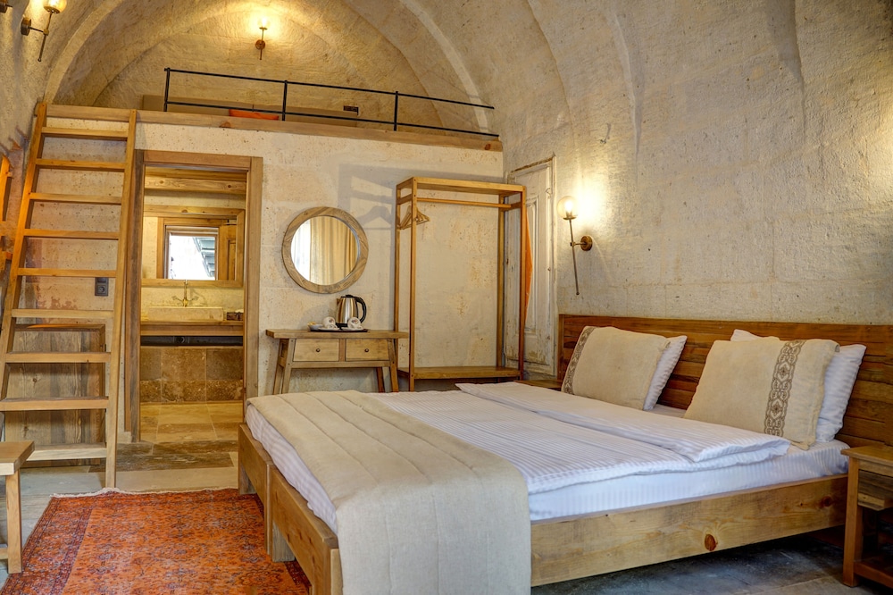 Alfa Cave Hotel 13/50
