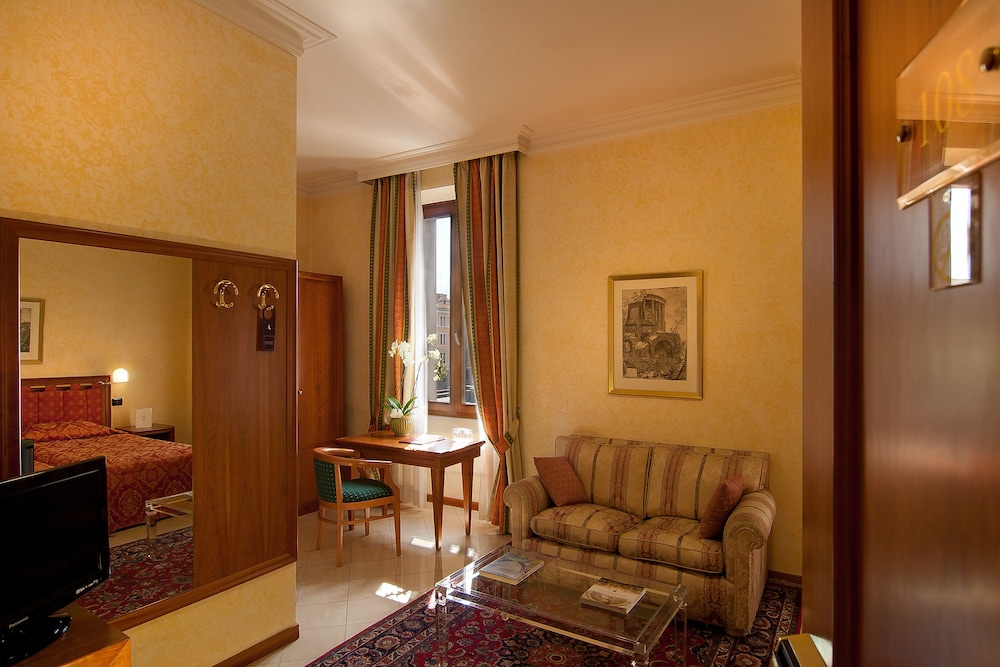 Residenza Paolo VI 50/67