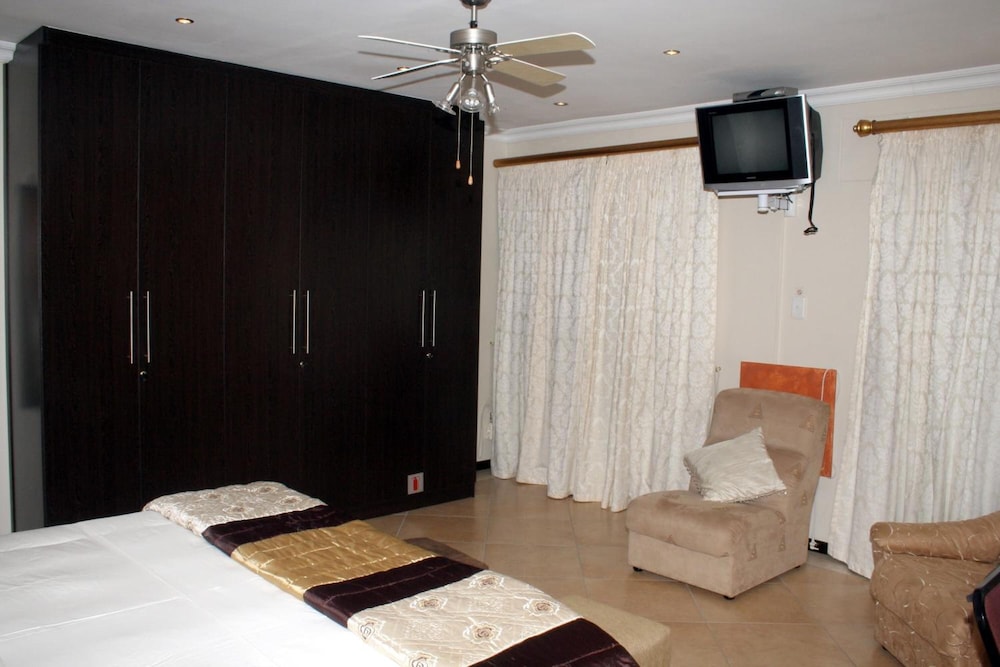 Lumley s Place Guesthouse 30/45