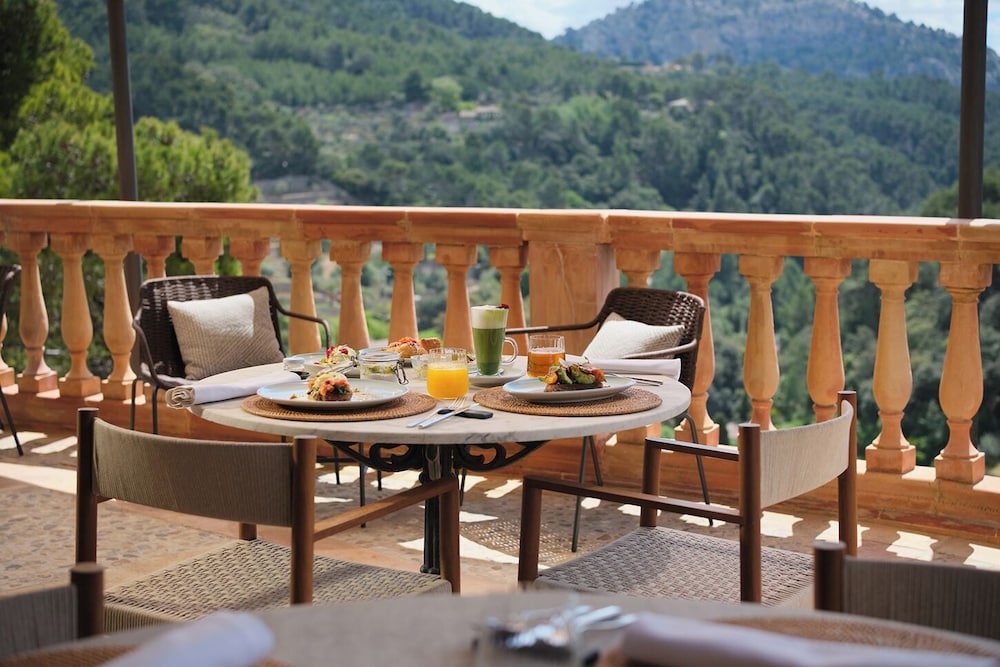 Valldemossa Hotel Restaurant 33/52