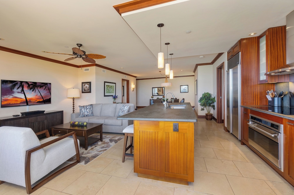 The Beach Villas at Ko Olina by Real Select Vacations 10/50