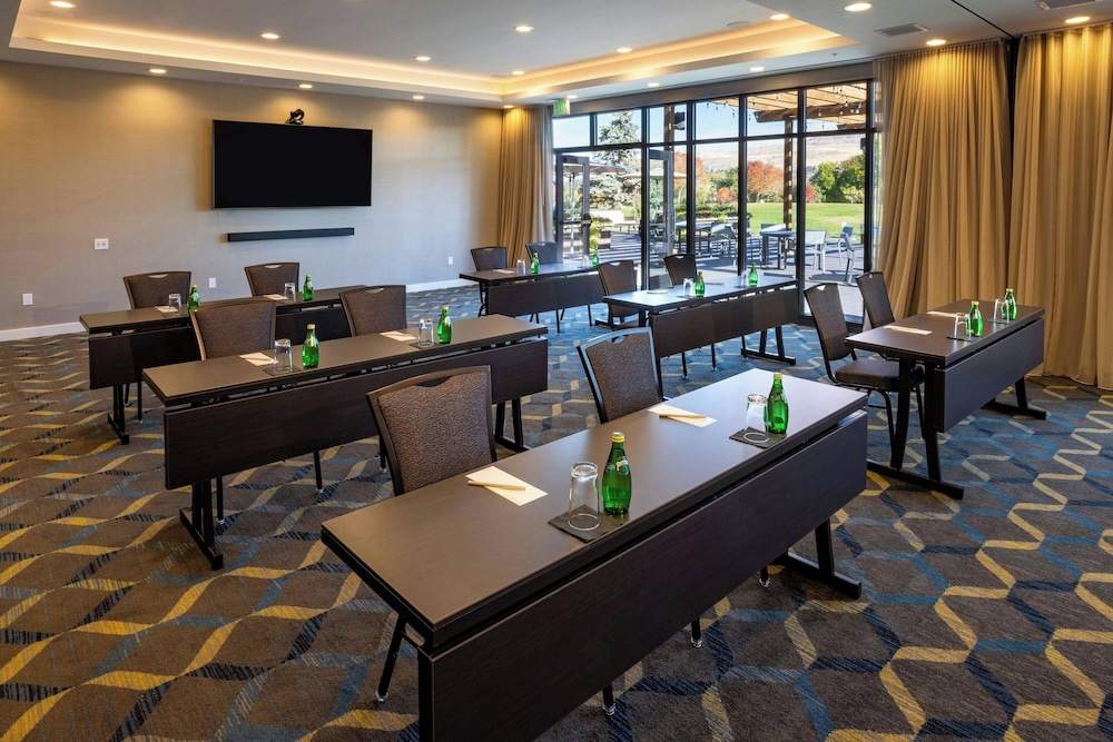 Residence Inn by Marriott Wenatchee 37/50