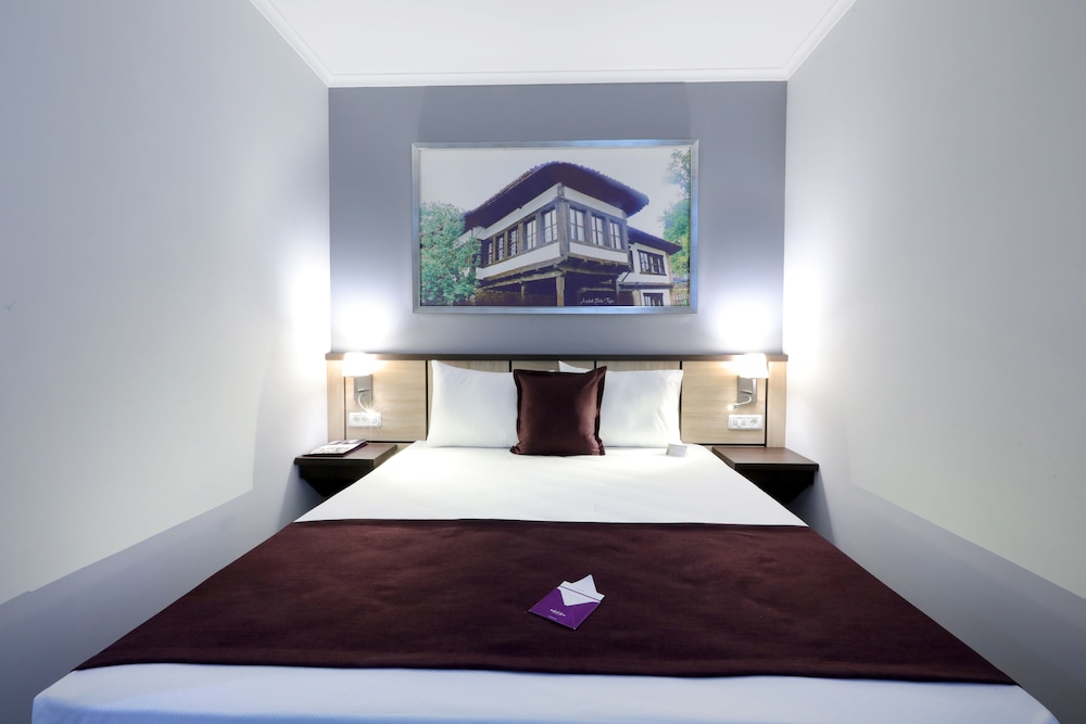 Mercure Tetovo 13/72