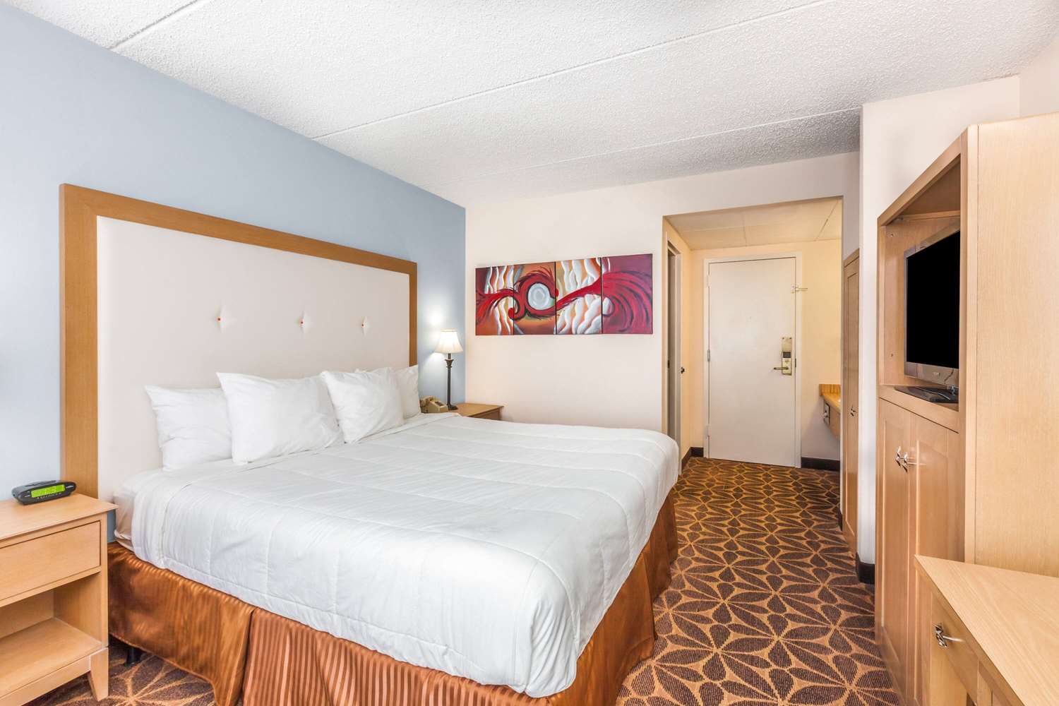 Days Inn by Wyndham Syracuse 3/10