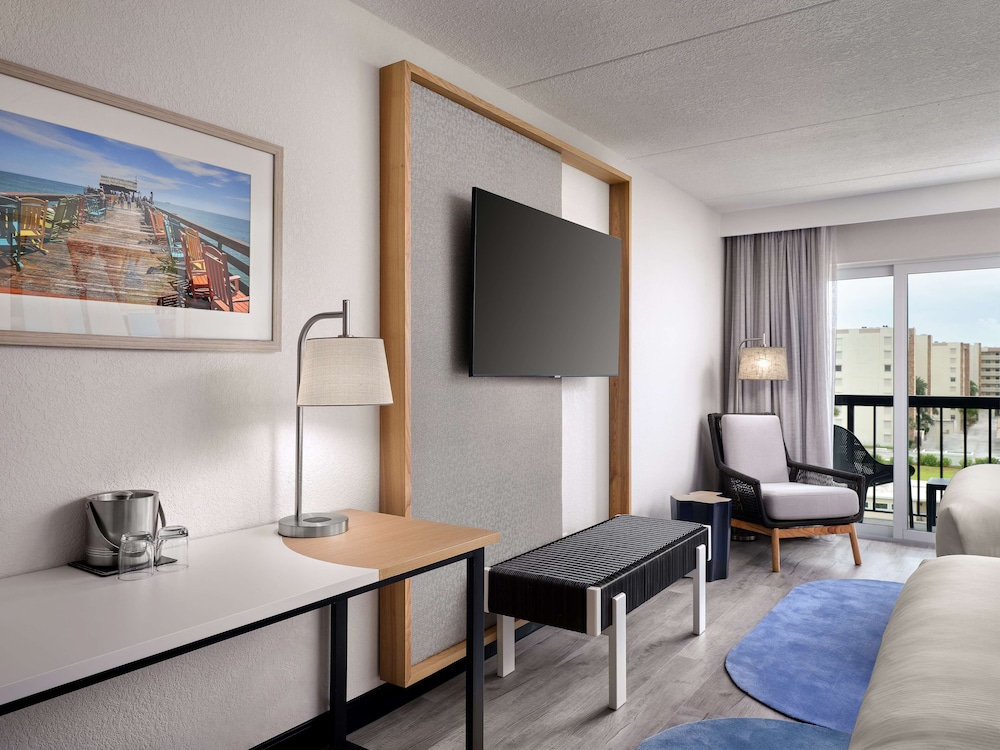 Hilton Garden Inn Cocoa Beach Oceanfront 45/79