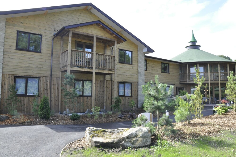 Gullivers Hotel 4/44
