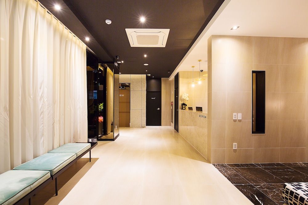 Brown Dot Hotel Business Busan Station 9/70